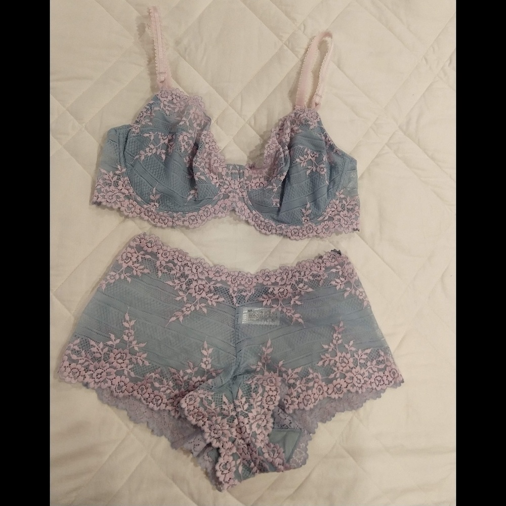 Wacoal Embrace Lace Lingerie Set 34D